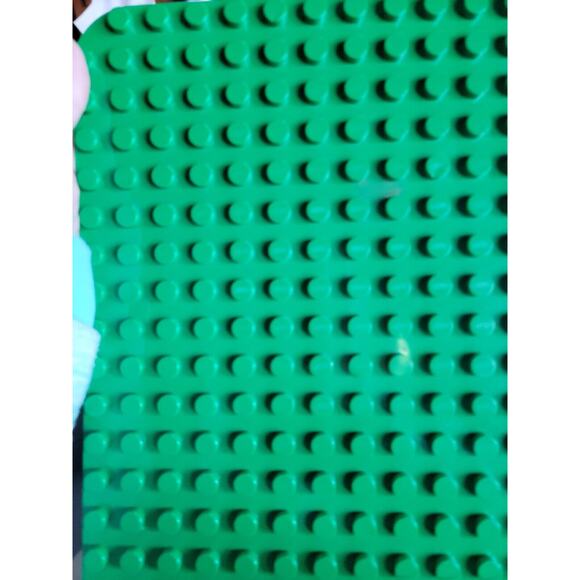Lego DUPLO Base Plate 15x15 Inches, or 22x22 Studs - Picture 4 of 5